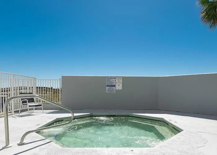 Lighthouse 1012-luxury Beachfront Bonus Bunk Great Amenities 10th-flr Apartment